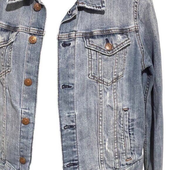H&M Women’s Jean Jacket Size 10 Blue Distressed Denim Button Up Casual - Picture 7 of 11